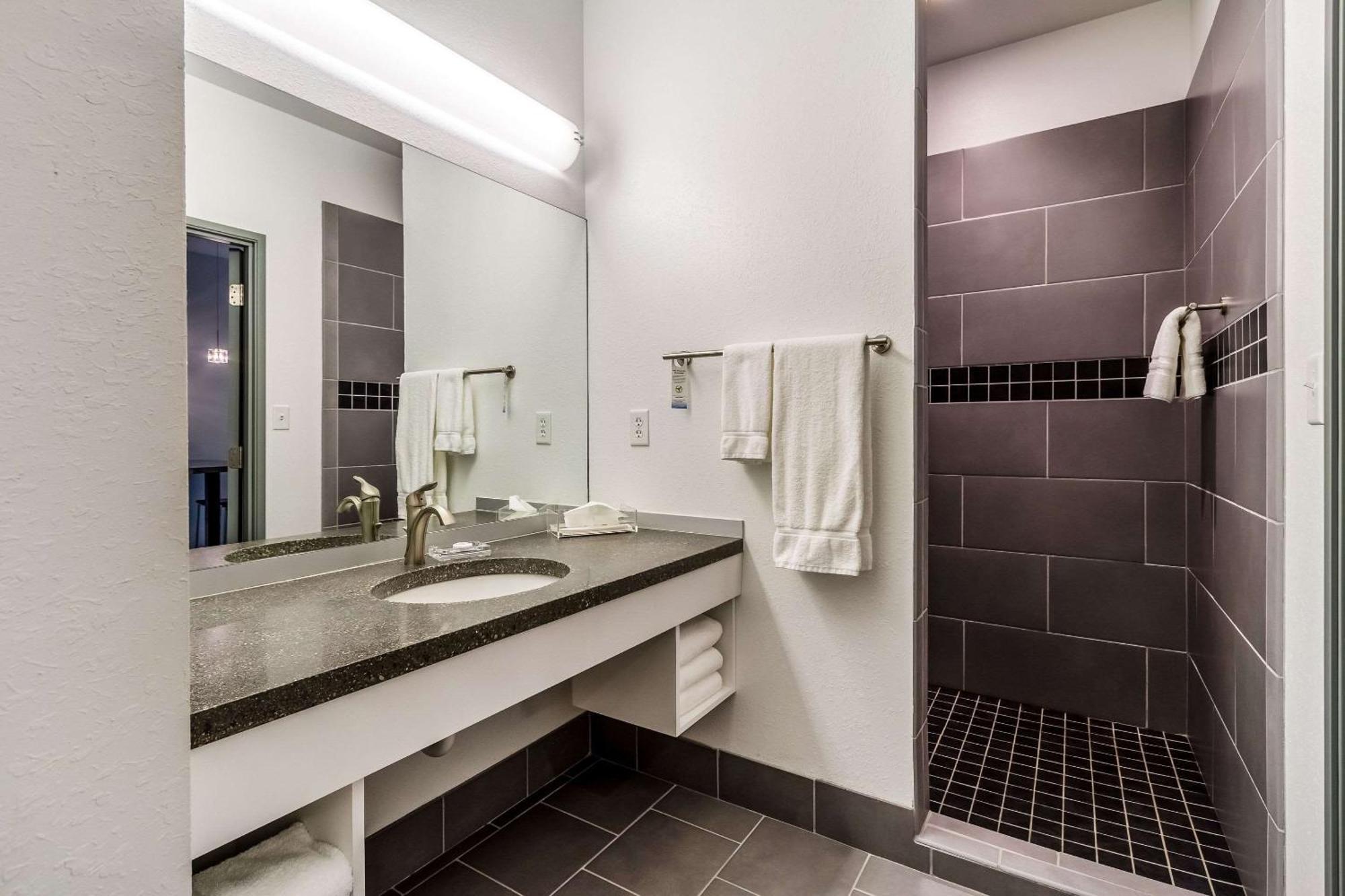The Wallhouse Hotel, Ascend Hotel Collection Волнат Крік Екстер'єр фото